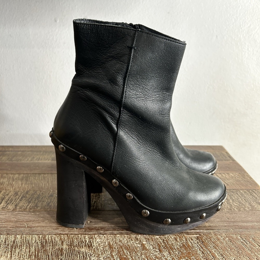 Free People Phantom Clog Boot 38 EU 7.5 Boho Leather Studded Platform Chunky - Picture 2 of 10